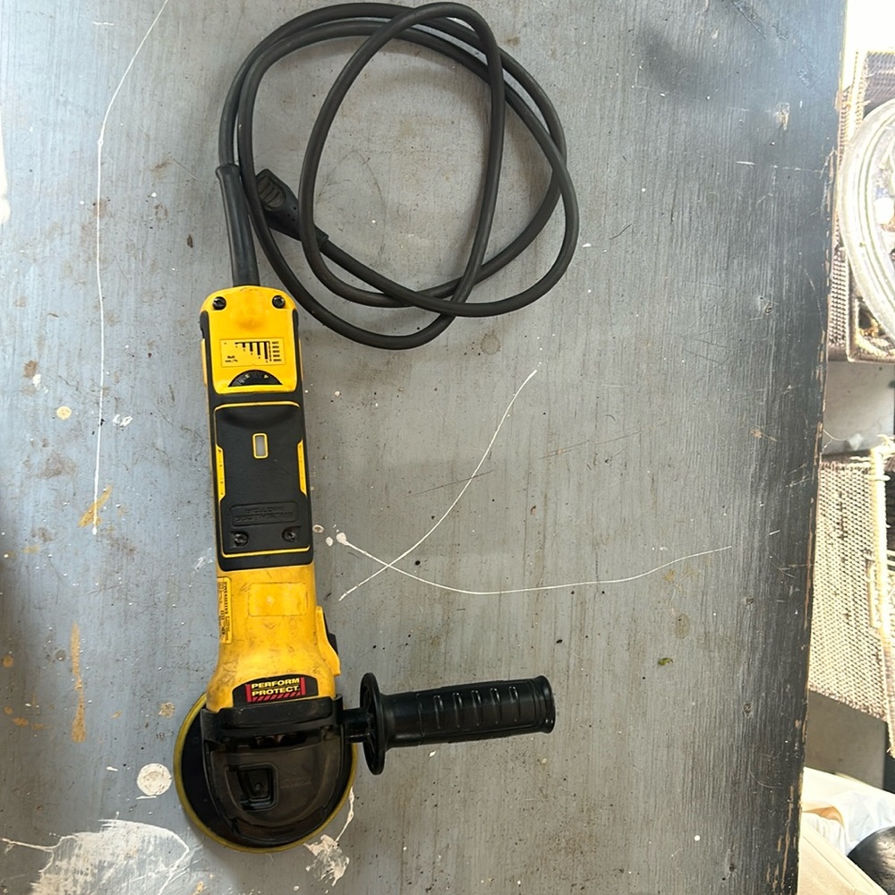 DEWALT Brushless 5” 125mm Angle Grinder